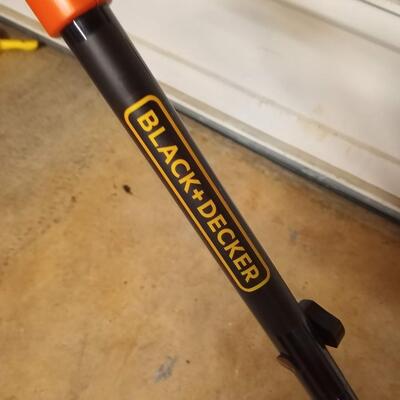 Electric Black and Decker edger