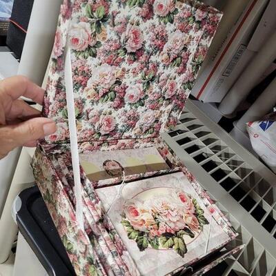 Floral Jewelry box