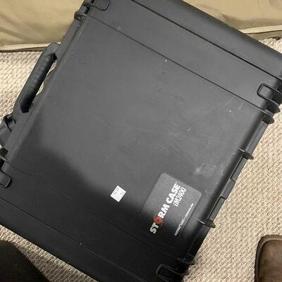 Hardigg storm case im2400 with foam, great condition (Military related)
