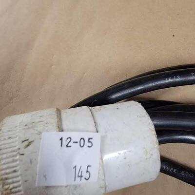 heavy duty extension cord, black w white plug