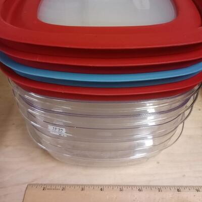 Heavy duty Rubbermaid storage containers