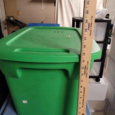 large green tote, green lid