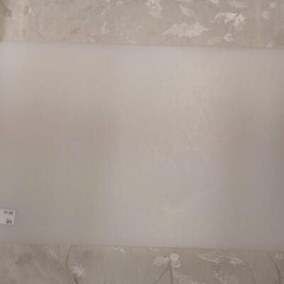 Large White Cutting board (1 of 3)