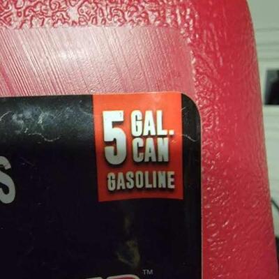 Like new 5 gallon gas can