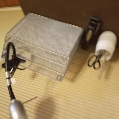 mixed lot desk organization