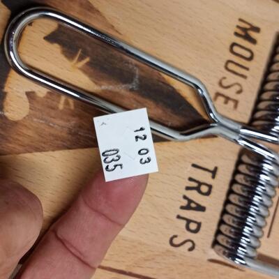 Mouse Trap Cutting board