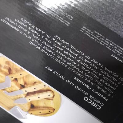 NFL Cowboys Cheese board and tools set