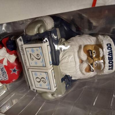 NFL Cowboys Santa Countdown