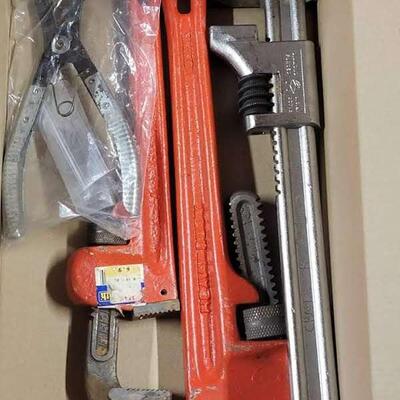 pipe wrenches