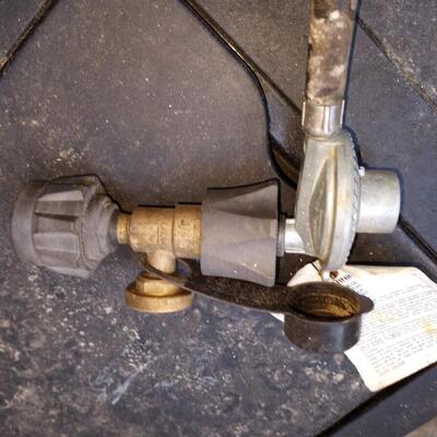 Propane grill, w cover