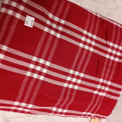 Red & White table cloth