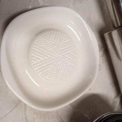 Rolling pin, plate, double spoon rest