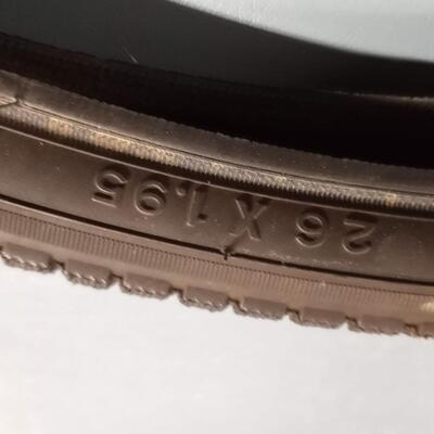 Schwinn Ranger 2.6, with 2 extra tires