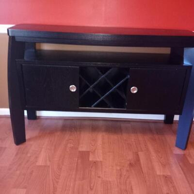 Side table/buffet