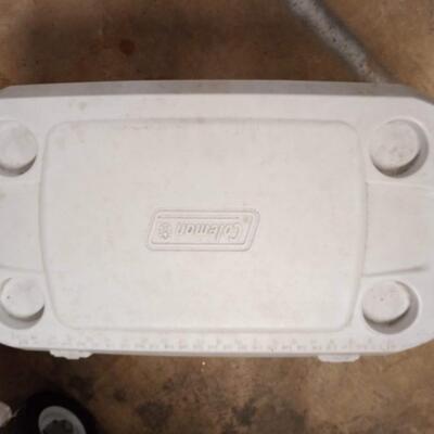 Standard size coleman cooler