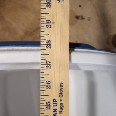 Standard size coleman cooler