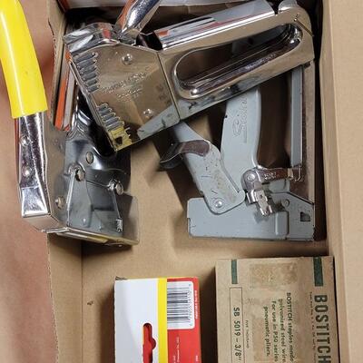 staple guns and staples