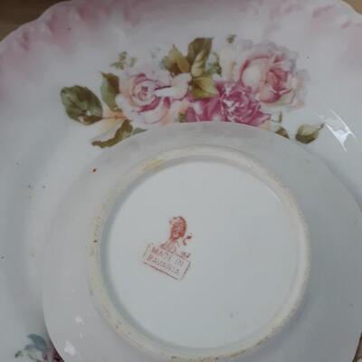 "Pretty in Pink" Lot of Vintage Dishes
