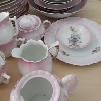 "Pretty in Pink" Lot of Vintage Dishes