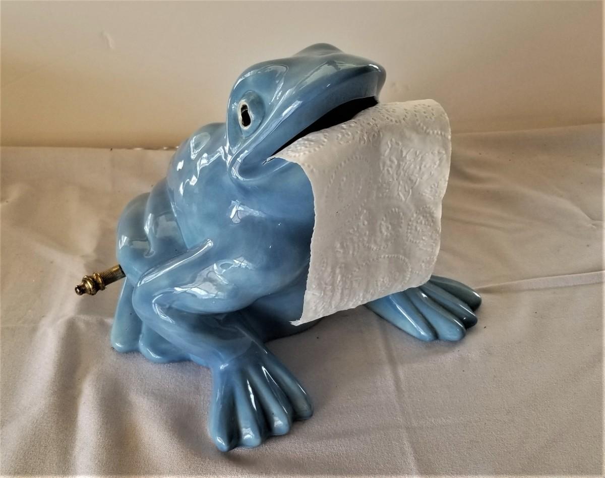 Lot 165 Ceramic Toad/Frog Toilet Paper Dispenser