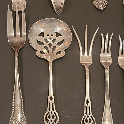 Lot J6: Mixed lot of Sterling Silver Service Flatware (11.4 ounces)