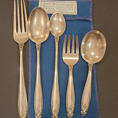 Lot J5: Vintage 5-piece Baby/Toddler Sterling Silver Set "Prelude" Pattern (3.8 ounces)