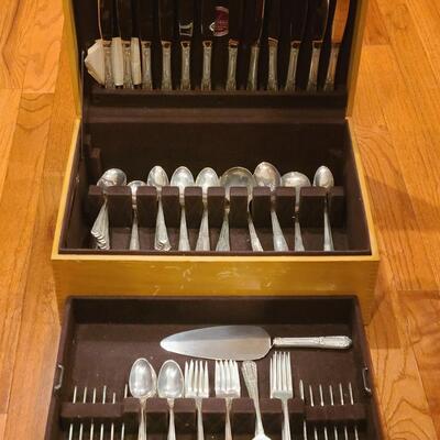 Lot J4: State House Sterling "Inaugural" Service for 12 (Lots of Extras) Over 11lbs.