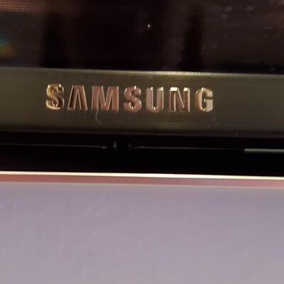 Samsung HUGE 86" 4k UHD Smart TV