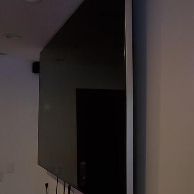 Samsung HUGE 86" 4k UHD Smart TV