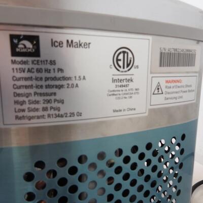 Igloo Countertop Ice Maker, Blue with Silver Top, Model: ICE117-SS