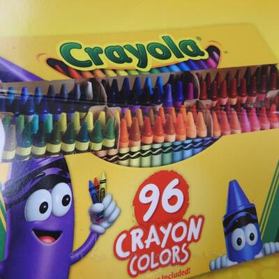 Crayola 96 Crayon Colors Box - Some Broken