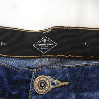 7 Pairs of Jeans Gloria Anderald, Tommy Hilfer, Eddie Bauer, See Sizes in Photos