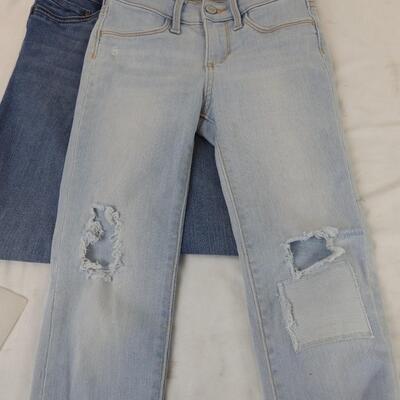 4 Pairs of Girl Jeans: Old Navy, D Jeans, Calvin Klein, 1 Shirt, Sizes in Photos