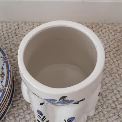 Lot Includes Vintage Car Cookie Jar and Dishes
