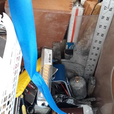 Lot Household Items
