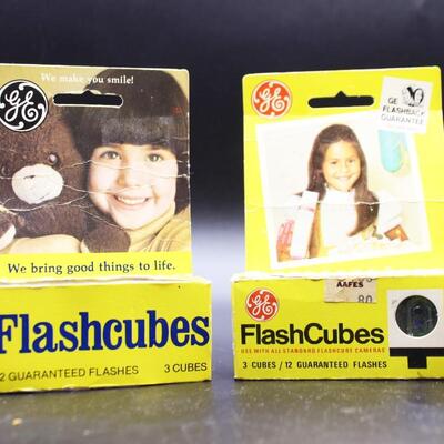 Two Packs of Vintage GE Camera Photography Flash Cubes