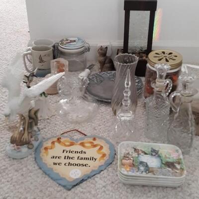 Lot of Various Vintage Trinkets