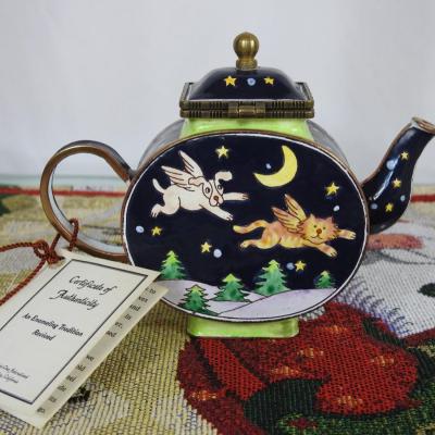 Kelvin Chin Miniature Teapots