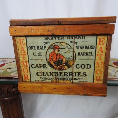 Eatmor Skipper Brand Cape Cod Cranberry Box