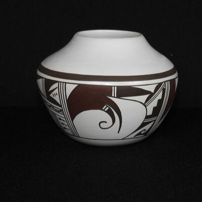 Hopi Polychrome pottery bowl