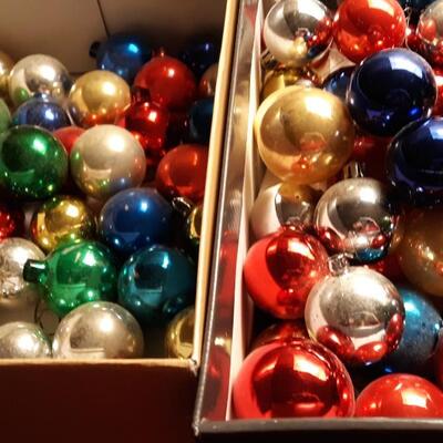 Lot of Christmas Items