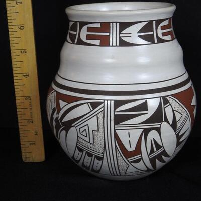 Large Hopi Polychrome Jar