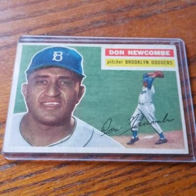LOT 26  TOPPS DON NEWCOMBE CARD
