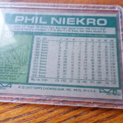 LOT 27  GREG MADDUX AND PHIL NIEKRO BASEBALL CARDS