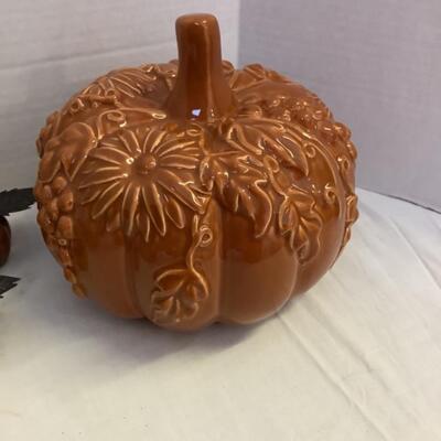 A - 349  Ceramic Pumpkins Lot