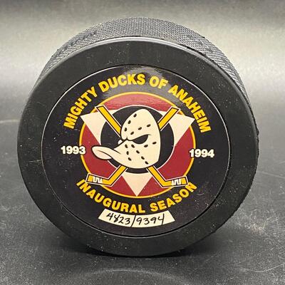 NHL Mighty Ducks of Anaheim Inaugural Season 1993 1994 Limited Edition Numbered Hockey Puck