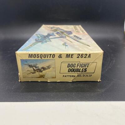Vintage Airfix 72 Dog Fight Doubles Scale Model Fighter Plane Kit Mosquito & ME 262A
