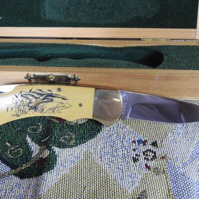 Fabulous Puma 4 Star Lockback Knife in Original Display Case