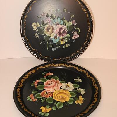Lot 801: Vintage/Antique Hand Painted Vanity/Tea/Beverage Trays