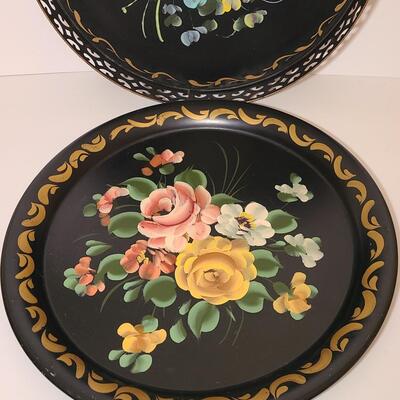 Lot 801: Vintage/Antique Hand Painted Vanity/Tea/Beverage Trays
